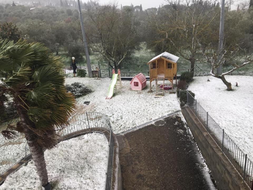 Le Coccole Del Trasimeno Pensionat Tuoro sul Trasimeno Exteriör bild