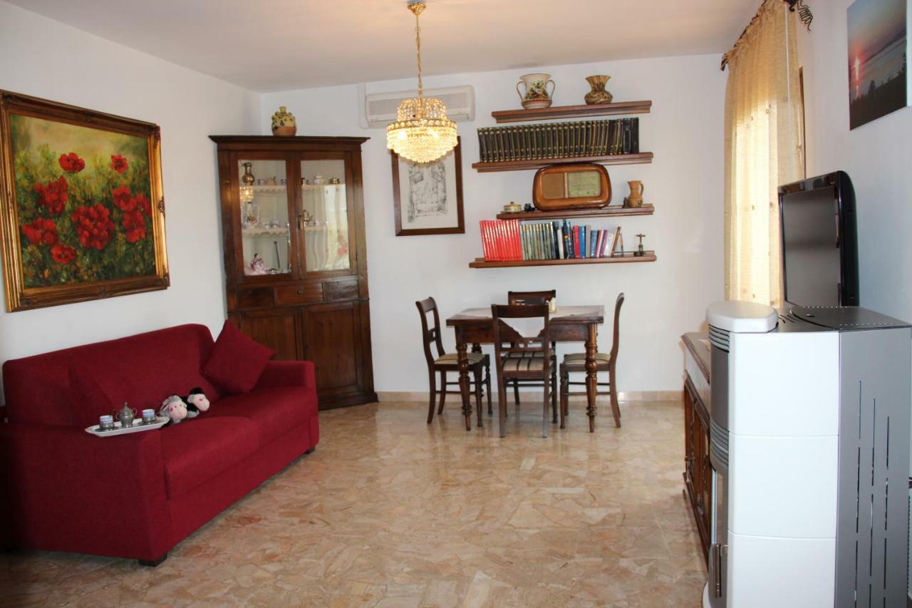 Le Coccole Del Trasimeno Pensionat Tuoro sul Trasimeno Exteriör bild